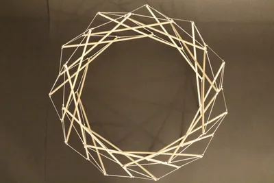 Perspective view of a ring tensegrity